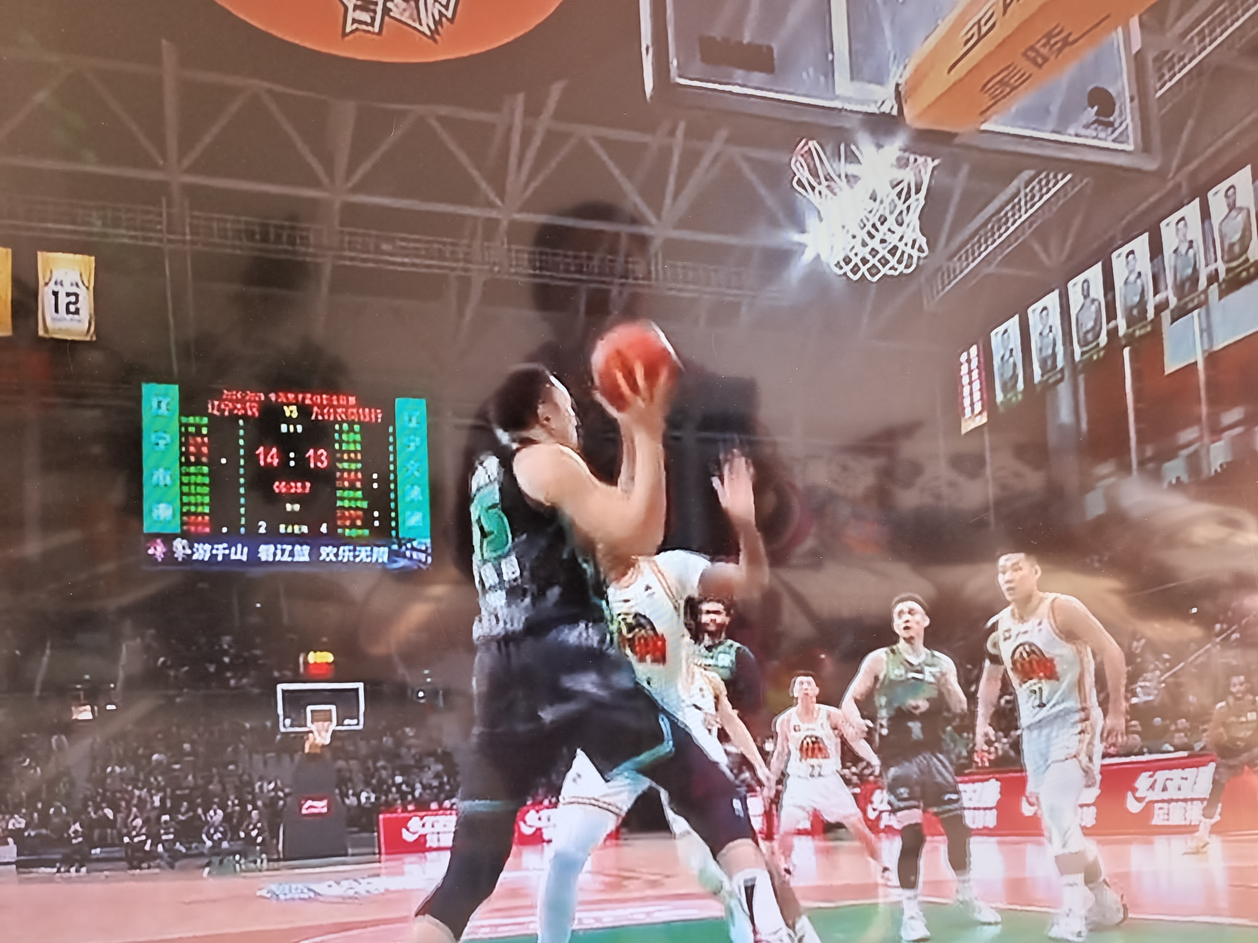  赛前体能课后，辽宁本钢临场应变备战法甲，更衣室稳定，年轻球员得到机会