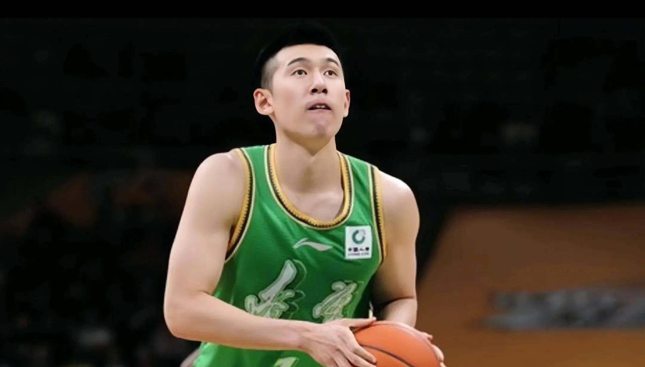 冲刺阶段体能课后；迈阿密热火遗憾出局备战CBA常规赛；态度坚定；阵容厚度经受考验的简单介绍