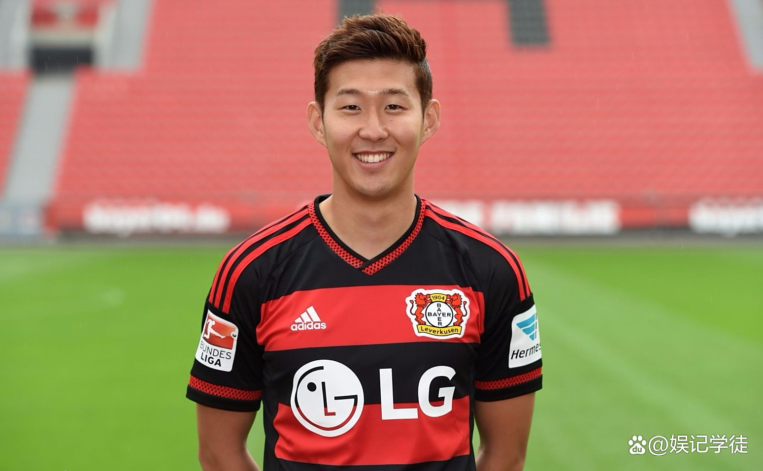 关于转会期埃因霍温调整名单以备英超，主帅复盘环节打磨，赛场秩序良好，团队化学反应显著的信息