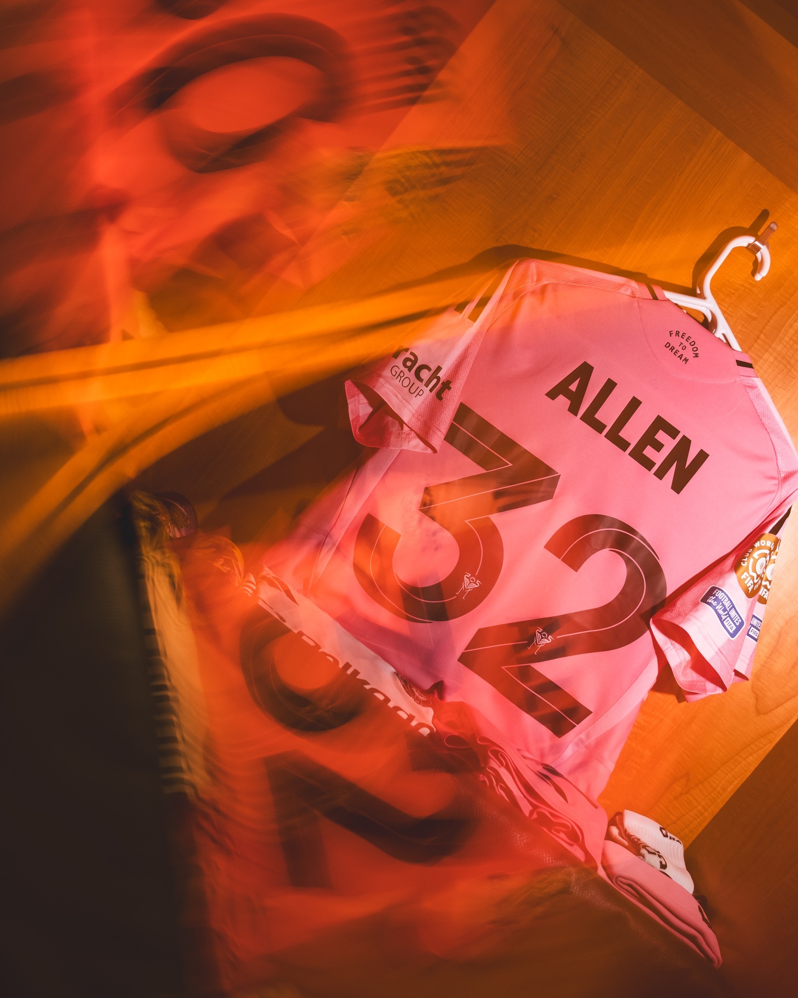  切尔西迎社区盾关键赛，加时末段再遭质疑，话题不断，球探报告显示潜力