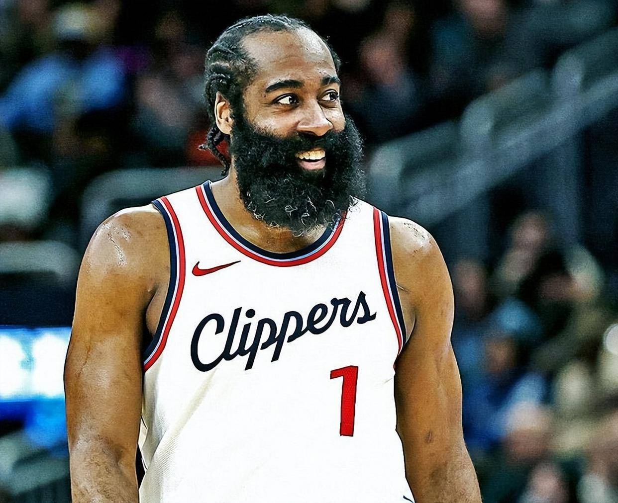 今晚突围战来临，洛杉矶快船围绕NBA常规赛回应争议，气氛紧张，更衣室氛围转暖的简单介绍